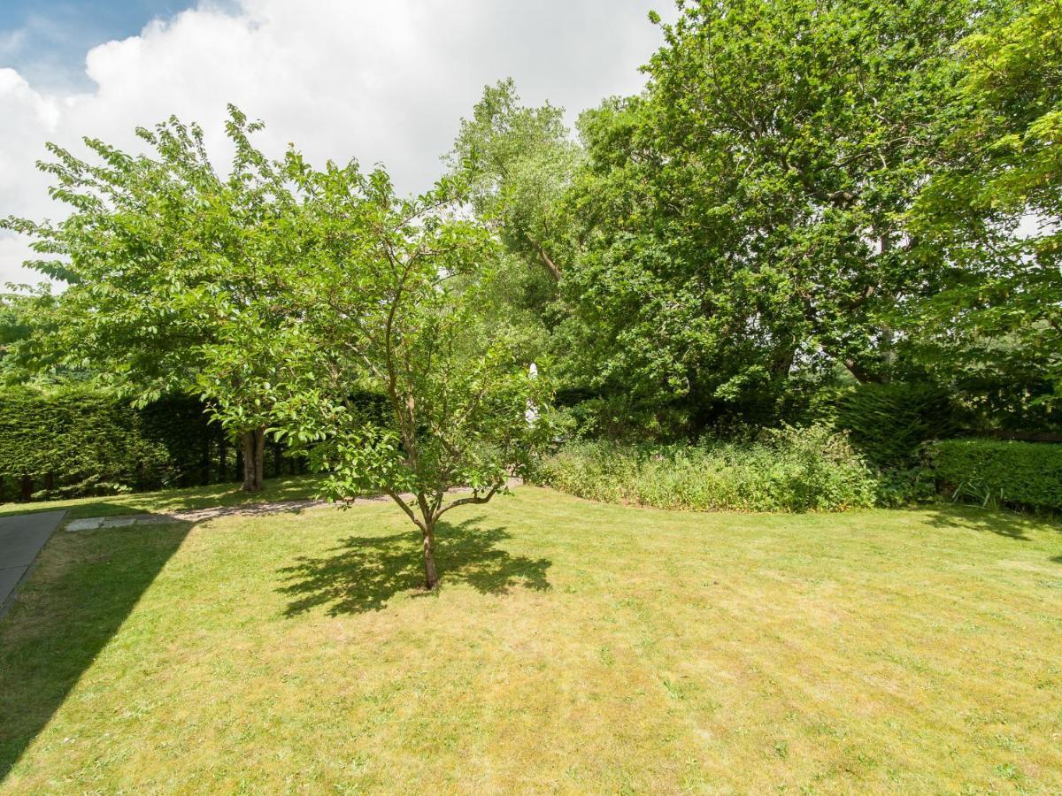 Attractive countryside holiday home in quiet yet central location in Schoorl Exterior foto