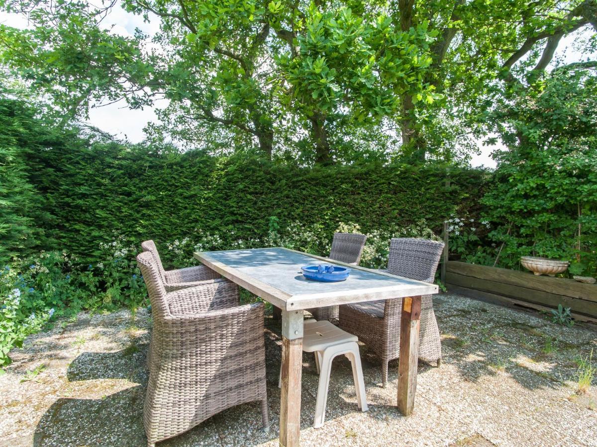 Attractive countryside holiday home in quiet yet central location in Schoorl Exterior foto